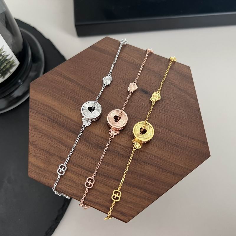 Gucci Bracelet 10yxx56